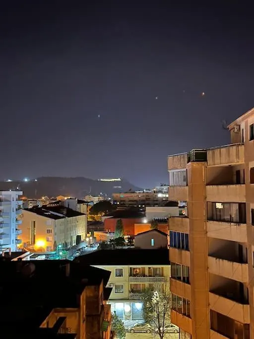 City Center Charm Apartment Shkoder 0*,